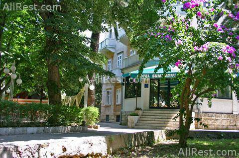 Sumratin Hotel 8